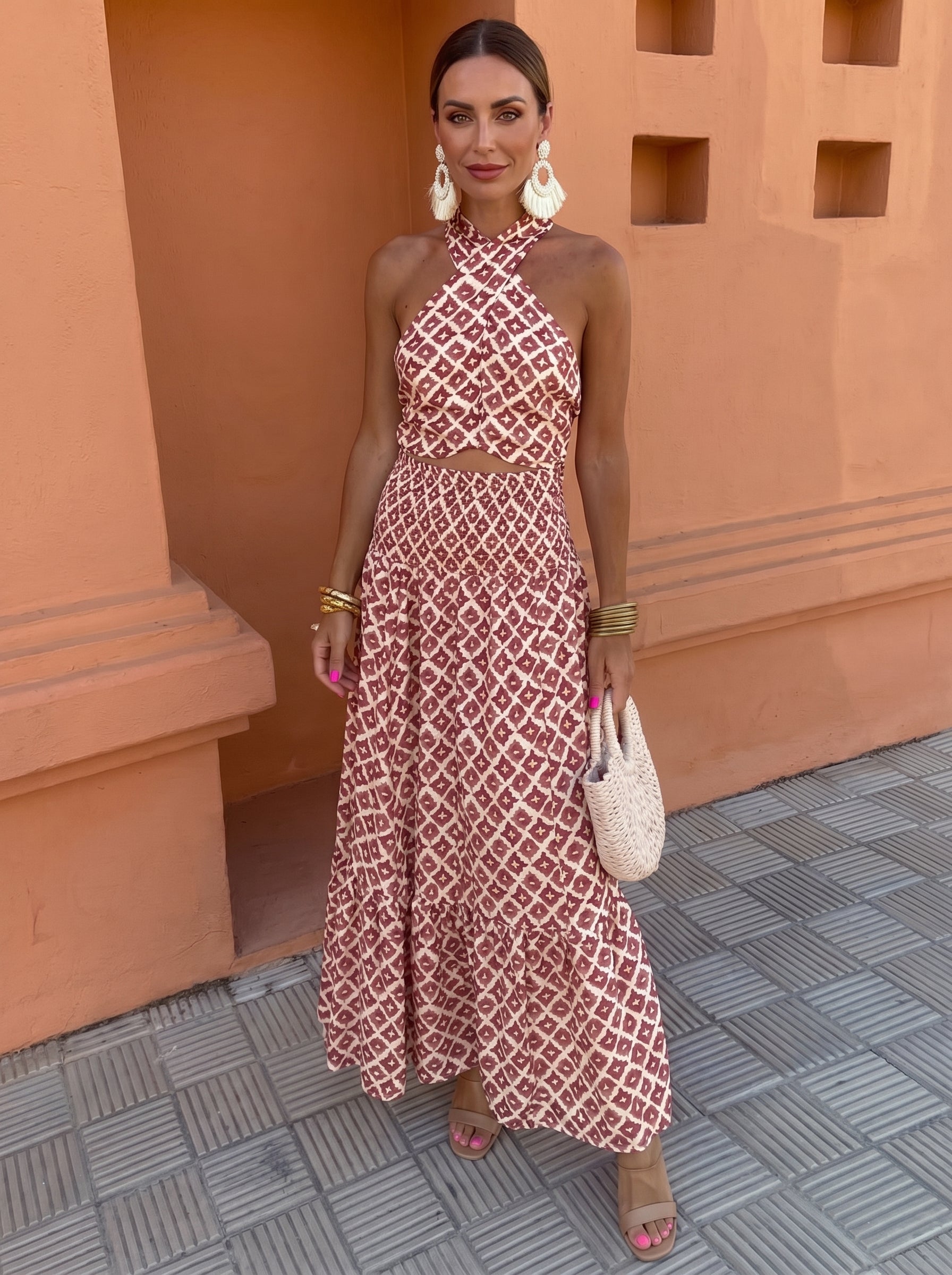 Elsa | Elegant outfit with off-the-shoulder design